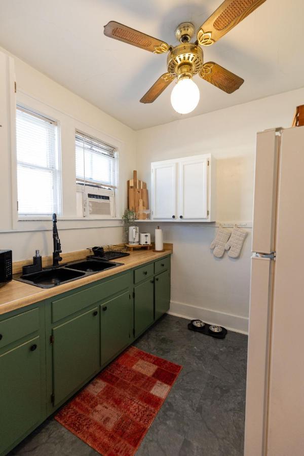 Historic Revival King Bed Midtown Memphis 68 Yes Pets Fast Wifi Free Parking Villa Buitenkant foto